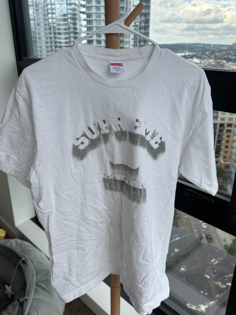 Supreme Arc Logo Graphic Tee White Size M 100% Cotton Made USA